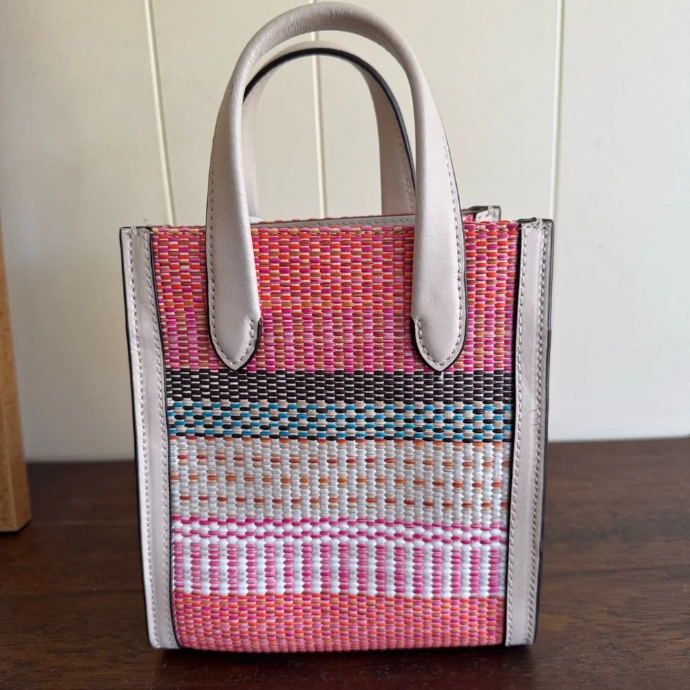 Kate Spade New York Manhattan Mini Woven Tote EUC